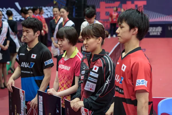 왼쪽부터 오이카와 미즈키 시오미 일본의 키즈쿠리 유토가 청두에서 2017 Ittf — 스톡 사진