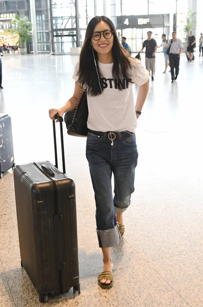 Chinese Model Liu Wen Pictured Shanghai Hongqiao International Airport Shanghai — Stock Photo, Image