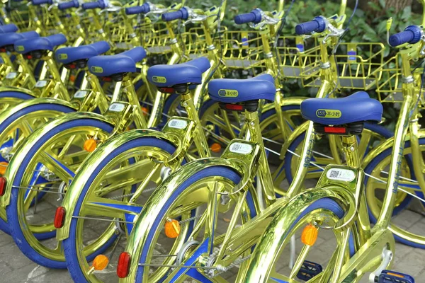 Biciclette Oro Del Servizio Cinese Bike Sharing Coolqi Sono Fila — Foto Stock