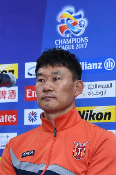 Kepala Pelatih Sung Hwan Dari Jeju United Menghadiri Konferensi Pers — Stok Foto
