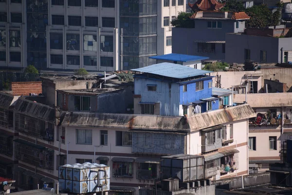 Tekintettel Tetőtéri Ház Illegálisan Épített Lakások Tulajdonosai Egy Lakóépület Guiyang — Stock Fotó