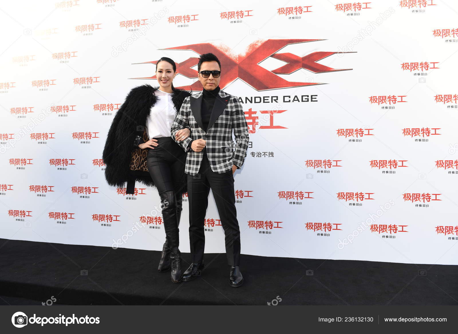 Hong Kong Schauspieler Donnie Yen Rechts Und Seine Model Frau —  Redaktionelles Stockfoto © ChinaImages #236132130