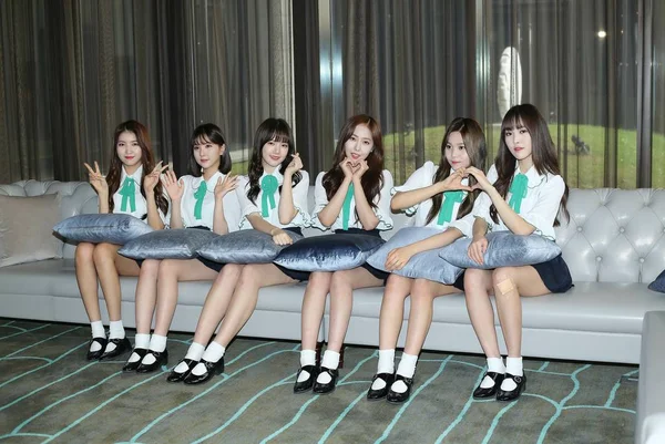 Taiwan Out Members South Korean Girl Group Gfriend Attend Media — Stock Photo, Image