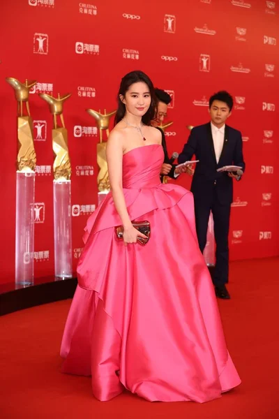 Actriz China Liu Yifei Llega Alfombra Roja Para Ceremonia Apertura — Foto de Stock