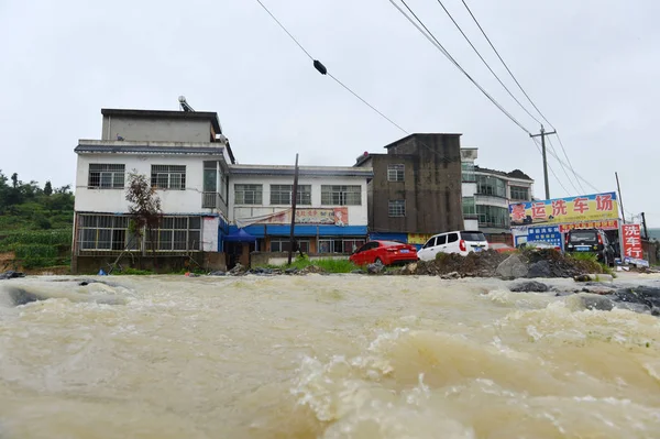 Widok Zalanych Spowodowane Przez Ulewny Deszcz Mieście Guiyang Południowych Chin — Zdjęcie stockowe