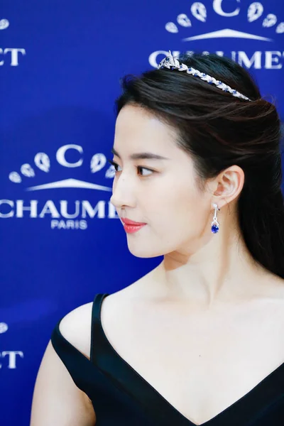 Chinese Actrice Liu Yifei Woont Een Promotioneel Evenement Voor Franse — Stockfoto