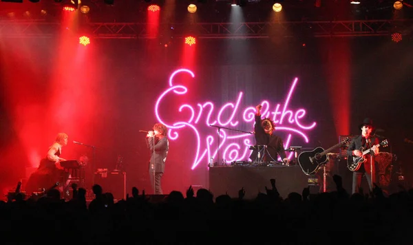 Membros Banda Japonesa Sekai Owari Apresentam Durante Concerto Taipei Taiwan — Fotografia de Stock