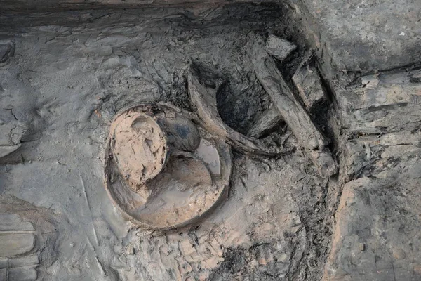 Vista Reliquias Desenterradas Una Las Tumbas Ataúdes Barcos 200 Años — Foto de Stock