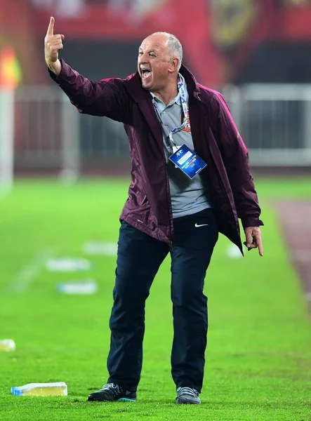 Cheftrainer Luiz Felipe Scolari Von Chinas Guangzhou Evergrande Taobao Reagiert — Stockfoto