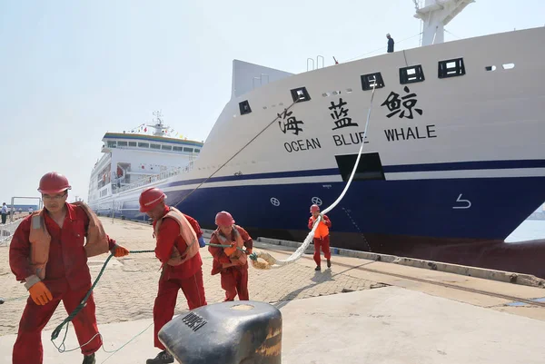 Ozeanblauwal Chinas Inland Entwickeltes Großes Passagier Containerschiff Legt Kai Des — Stockfoto