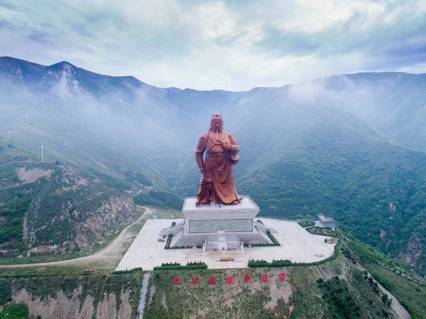 Óriás Szobor Ősi Kínai Tábornok Guan Yuncheng Város Észak Kínában — Stock Fotó