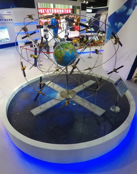 Modelo Del Sistema Navegación Por Satélite Beidou China Está Exhibición — Foto de Stock
