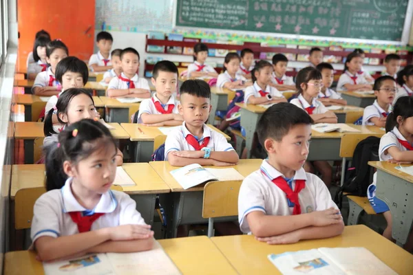 Pupils Attend Classes Haikou Yingcai Primary School Haikou City South — Stock Photo, Image