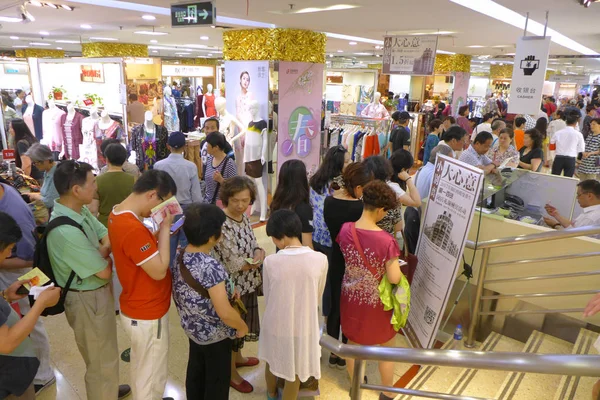 Clientes Multidão Para Fazer Compras Year Old Shanghai Department Store — Fotografia de Stock