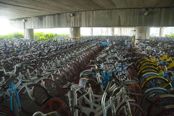 Des Vélos Des Services Chinois Partage Vélos Sont Alignés Sur — Photo