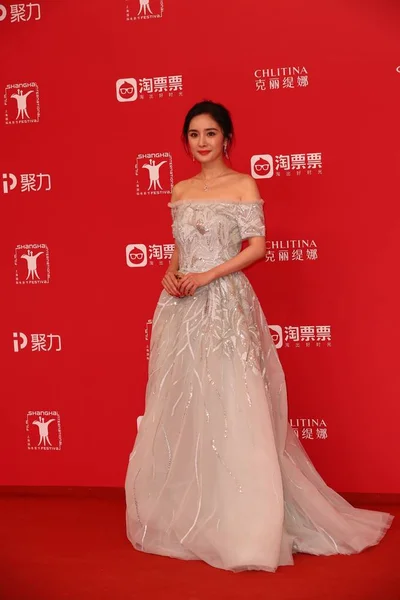 Aktris Tiongkok Yang Tiba Karpet Merah Untuk Upacara Pembukaan Festival — Stok Foto