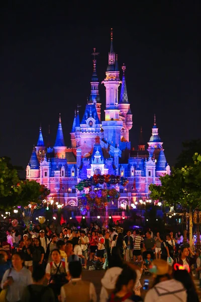 Tourists Crowd Shanghai Disneyland First Anniversary Celebration Ceremony Shanghai Disney — Stock Photo, Image
