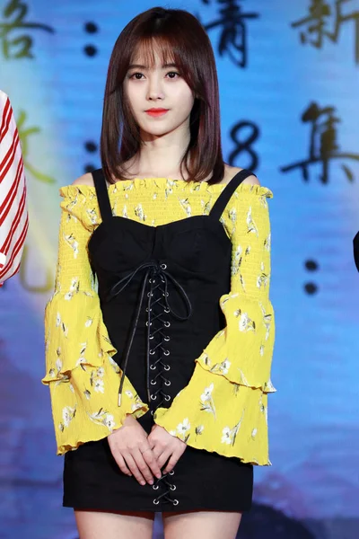 Chinese Zangeres Actrice Jingyi Van Chinees Meisjesgroep Snh48 Woont Een — Stockfoto