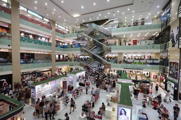 Los Clientes Agolpan Para Comprar Shanghai Department Store Que Cerrará — Foto de Stock