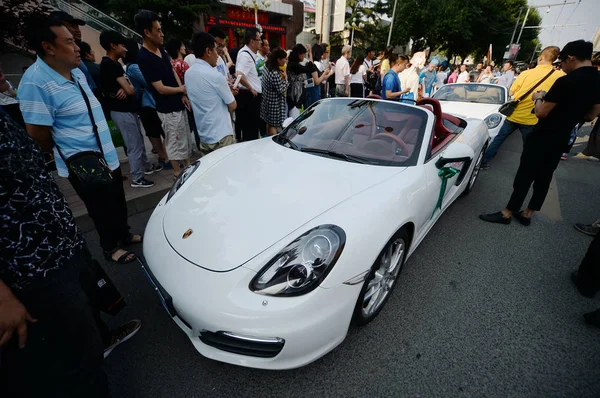 Coches Deportivos Llegan Escuela Secundaria Experimental Shandong Como Parte Una — Foto de Stock