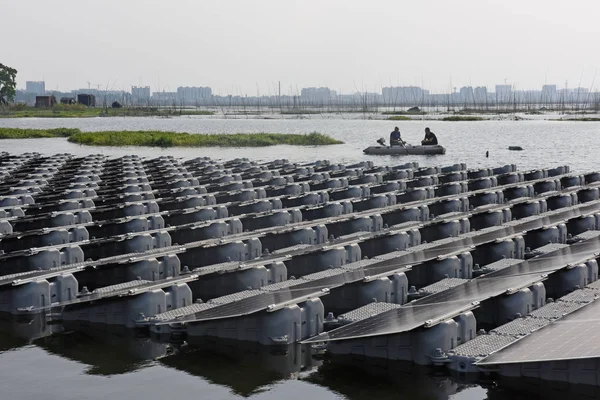 Vista Los Paneles Solares Planta Energía Solar Flotante Más Grande — Foto de Stock