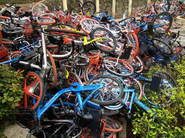 Des Vélos Endommagés Par File Services Chinois Partage Vélos Mobike — Photo