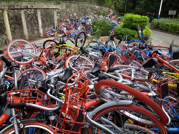 Des Vélos Endommagés Par File Services Chinois Partage Vélos Mobike — Photo