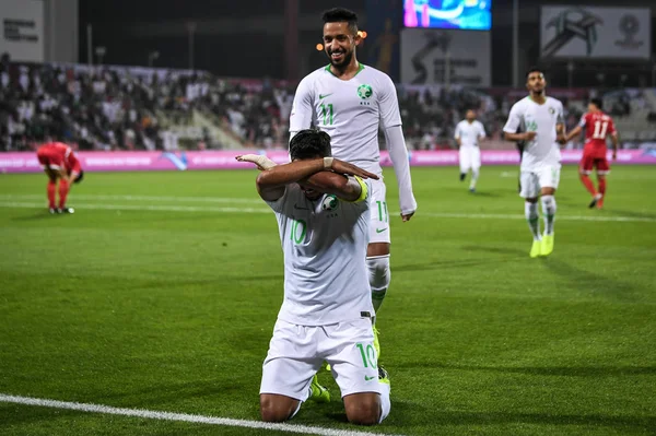 2019年1月8日 在阿拉伯联合酋长国阿布扎比举行的 Afc 亚洲杯 组比赛中 沙特阿拉伯国家足球队的 Salem Davsari 在与朝鲜国家足球队的比赛中进球后庆祝 — 图库照片