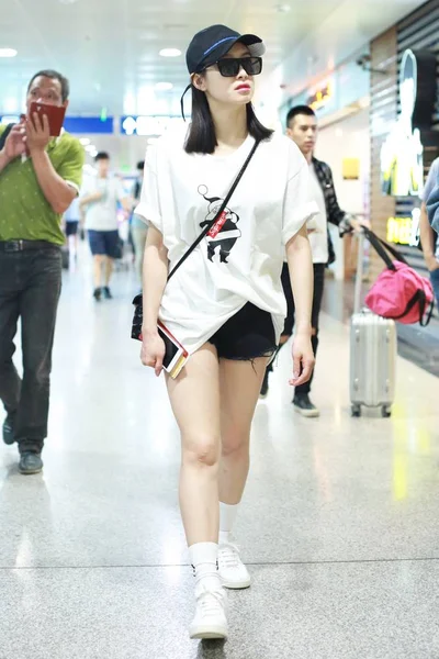 Cantante Actriz China Victoria Song Song Qian Representa Aeropuerto Internacional —  Fotos de Stock