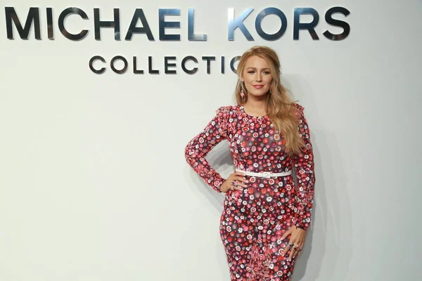 Atriz Americana Blake Lively Participa Desfile Moda Michael Kors Durante — Fotografia de Stock