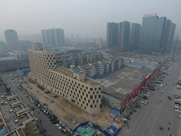 中国の河南省 鄭州市にある蒸気船の形をした建物の空中風景 月2017 — ストック写真