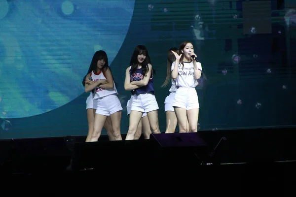 Membros Girl Group Sul Coreano Gfriend Apresentam Durante Mini Concerto — Fotografia de Stock