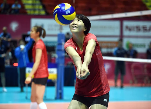 2017年7月19日在中国香港举行的2017年香港 Fivb 排球大奖赛期间 中国的袁新岳参加泳池 组1比赛的训练课 — 图库照片