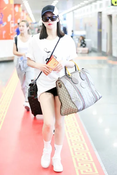 Cantante Actriz China Victoria Song Song Qian Representa Aeropuerto Internacional —  Fotos de Stock