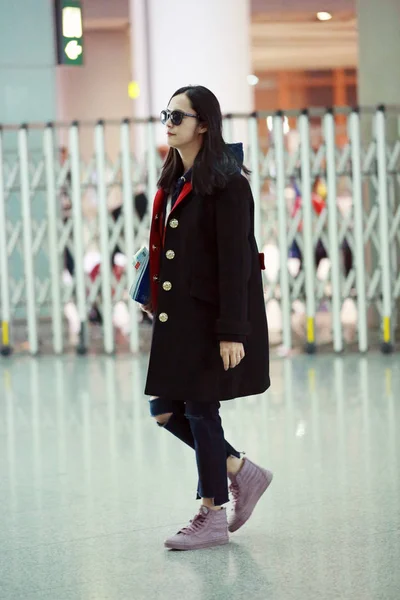 Kinesisk Skådespelerska Yao Chen Avbildas Beijing Capital International Airport Beijing — Stockfoto