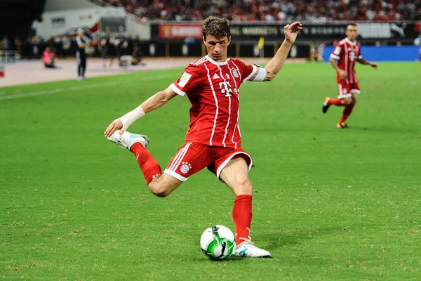 Thomas Muller Bayern Munique Chuta Bola Para Atirar Contra Arsenal — Fotografia de Stock