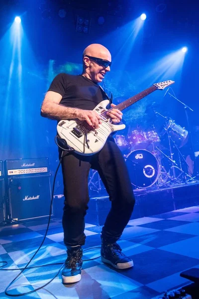 2017 상하이 콘서트 기타리스트 Satriani — 스톡 사진