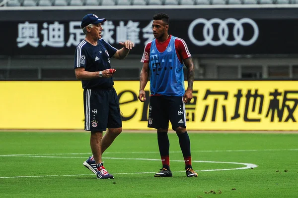 Gracze Bayern Monachium Wziąć Udział Sesji Szkoleniowej Dla China International — Zdjęcie stockowe