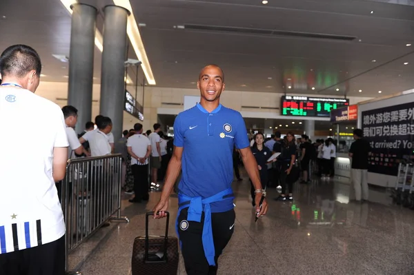 Portugalski Piłkarz Joao Mario Jest Zdjęciu Przybyciu Międzynarodowe Lotnisko Nanjing — Zdjęcie stockowe