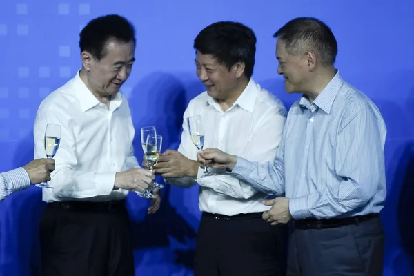 Wang Jianlin Links Voorzitter Van Dalian Wanda Group Toast Naar — Stockfoto