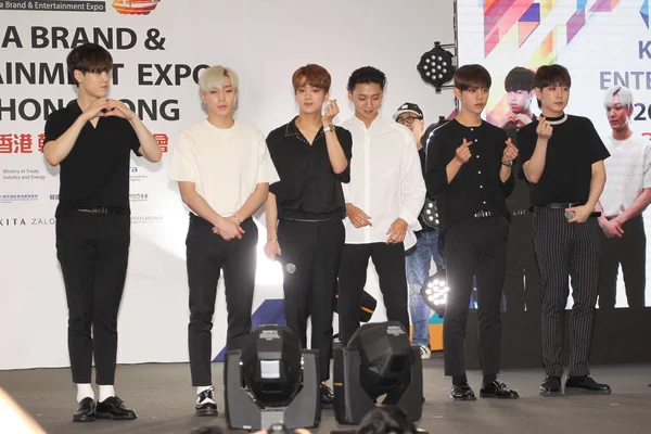 Members South Korean Boy Group Attend Autograph Signing Event 2017 — Stock Photo, Image
