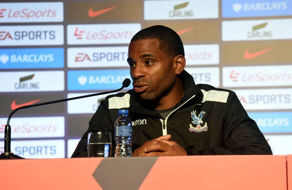 Giocatore Calcio Inglese Jason Puncheon Crystal Palace Partecipa Una Conferenza — Foto Stock