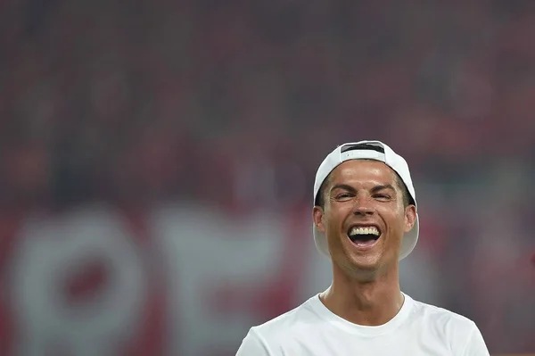 Portugalski Piłkarz Cristiano Ronaldo Real Madryt Reaguje Przed Rundzie Mecz — Zdjęcie stockowe
