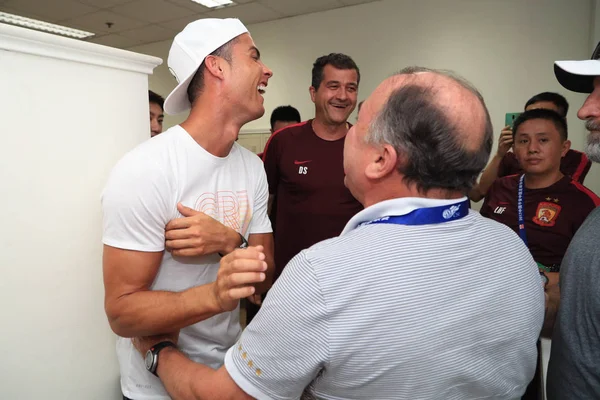 Jogador Futebol Português Cristiano Ronaldo Real Madrid Direita Interage Com — Fotografia de Stock