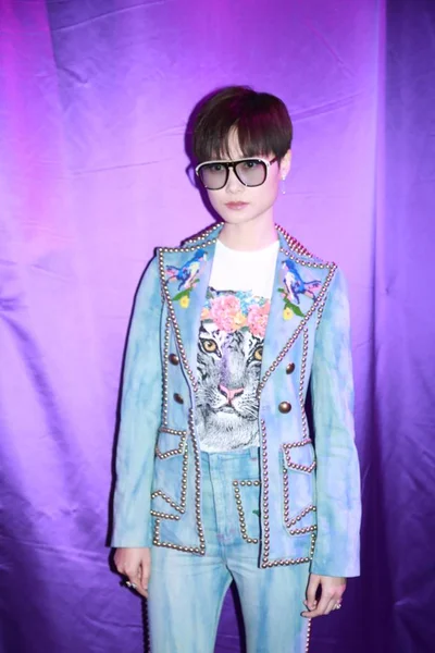 Cantor Chinês Yuchun Participa Desfile Moda Gucci Durante Queda Semana — Fotografia de Stock