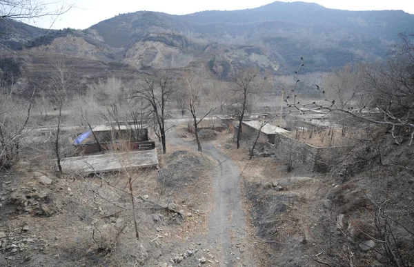 Vista Aldeia Fantasma Abandonada Devido Exploração Carvão Aldeia Huagzhi Cidade — Fotografia de Stock