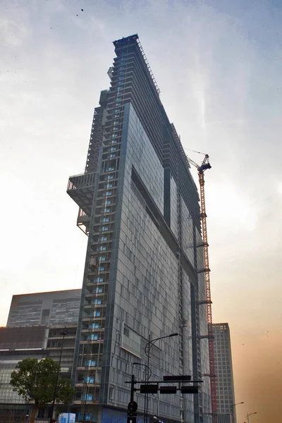 Vista Estrecho Rascacielos Plantas Construcción Ciudad Hangzhou Provincia Zhejiang Este —  Fotos de Stock