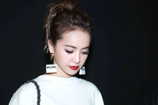 Tayvanlı Şarkıcı Jolin Tsai Moschino Fashion Show Milan Moda Hafta — Stok fotoğraf