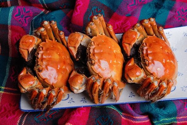 Crabii Păroși Aburiți Sunt Serviți Restaurant Din Shanghai China Ianuarie — Fotografie, imagine de stoc
