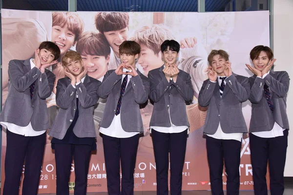 Members South Korean Boy Group Astro Pose Mini Concert Fascinate — Stock Photo, Image
